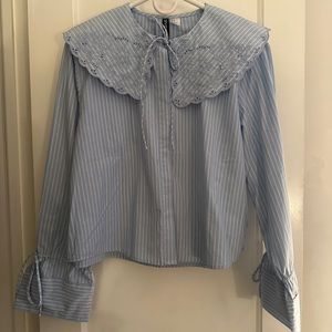 Never worn H&M spring blouse